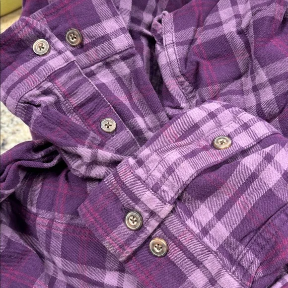 Duluth Trading purple flannel, M - Picture 10 of 12